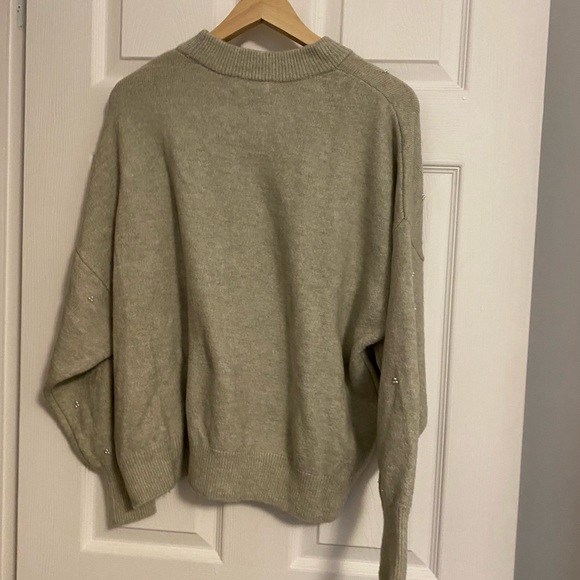 Green H&M  soft knit sweater - Picture 2 of 6